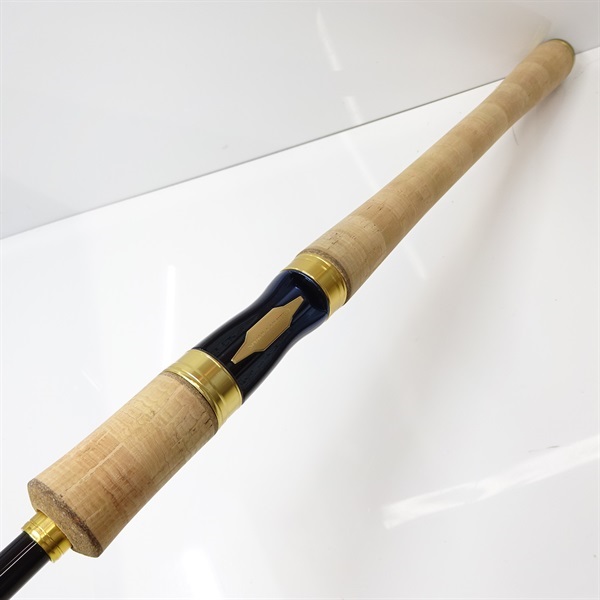 ２３ワールドシャウラリミテッド２７０２Ｒー３